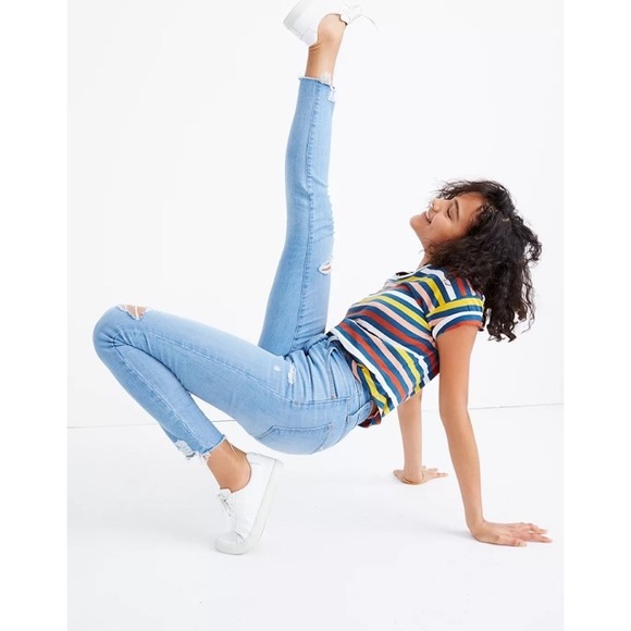 Madewell Curvy High-Rise Skinny Jeans in Ontario Distressed-Hem - Picture 3 of 12